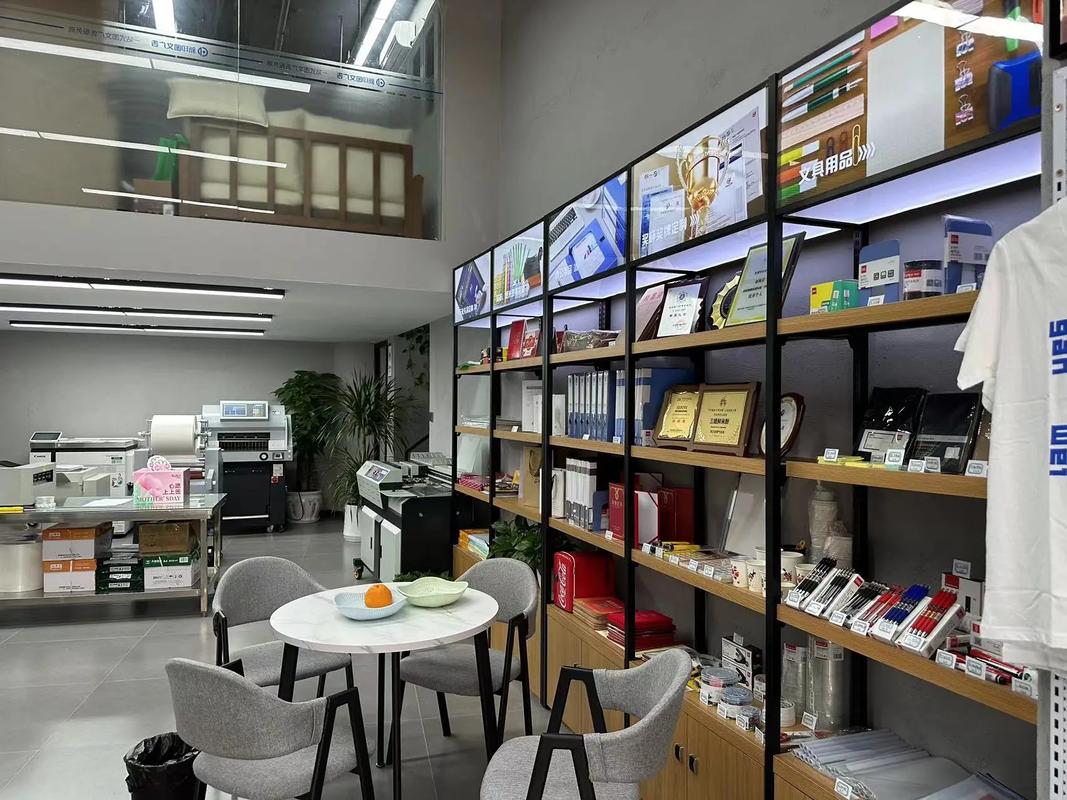 從圖文快印到標(biāo)識標(biāo)牌 廣告人的匠心設(shè)計(jì)與高效制作